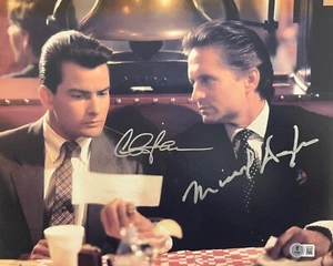 Michael Douglas Charlie Sheen Signed Wall Street 11x14 Photo Autograph Beckett - Picture 1 of 3