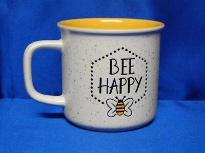 BOSTON WAREHOUSE TRADING CO HUGE 18 Ounce MUGS HAND PAINTED BEE HAPPY MUGS White Speckle Big Mug HAPPY BEES