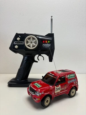 Kyosho Mini-Z Overland Mitsubishi Pajero Paris-Dakar Rally Version No. 200 - Image 1 of 4