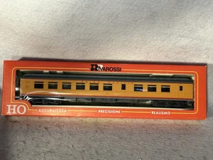 Nice Rivarossi Union Pacific RR 3-Car Passenger Set HO - Picture 1 of 4
