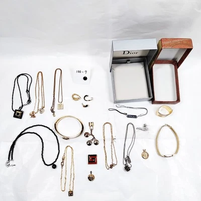 SIN TARIFA Dior Metal Pulsera Collar 18 Piezas Set 585422 Foto 1 de 4