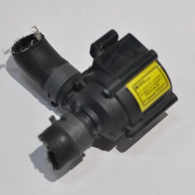 AUDI A3 8V1, 8VK 2012 AUXILIARY WATER PUMP 5G0965561A - Image 1 of 4
