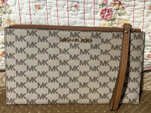Michael Kors Jet Set Logo Coated Canvas Pouch - Beige - Picture 1 of 9