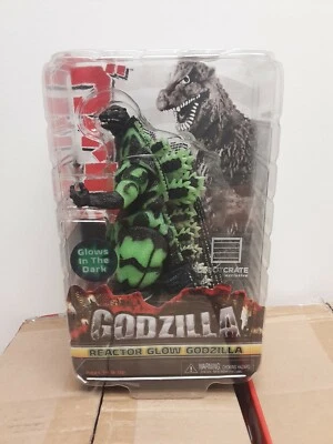 Figura de acción Neca Reactor Glow Godzilla, Glow in the dark exclusiva de LootCrate Foto 1 de 4
