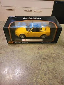 Vintage 2004 Special Edition Yellow Maisto MASERATI SPYDER 1:18 Diecast Car NIB - Picture 1 of 10