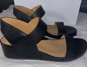 Gentle Souls by Kenneth Cole Gianna Two Band Ankle Sandals Size 11 New - Picture 1 of 15