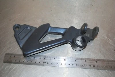 Soporte estribo izquierdo Kawasaki Ninja ZX 11 pasajeros pasajero 35011-1640 93-01 Foto 1 de 2