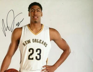 ANTHONY DAVIS SIGNED AUTOGRAPHED 11x14 PHOTO NEW ORLEANS PELICANS PSA/DNA - Picture 1 of 2