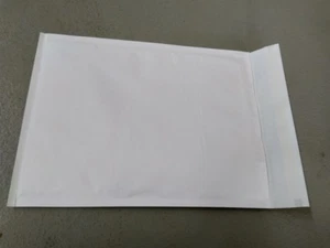400 PEZZI BIANCO BUSTE POSTALI IMBOTTITE FORMATO G7 - 7/G 26 cm x 35 cm - Bild 1 von 1