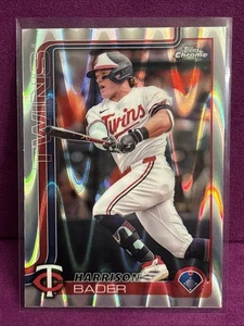 2025 Topps Chrome - Harrison Bader #62 RayWave Refractor | Twins Phillies - Bild 1 von 2