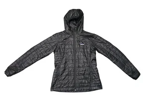 Patagonia Nano Puff Hoody Jacke schwarz Damengröße Medium – leicht gebraucht, in einwandfreiem Zustand  - Bild 1 von 9