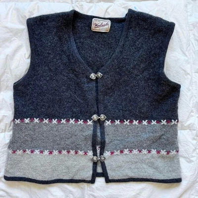 Woolrich Gray colorblock embroidered wool vest sz L Lagenlook scandi forest - Image 1 of 4