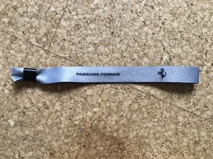Scuderia Ferrari Stoffarmband / Passione Ferrari (größenverstellbar) - Bild 1 von 1