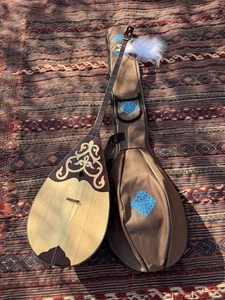 Kazakh Dombra with Case + Extra Strings & Special Gift Handmade - Bild 1 von 7