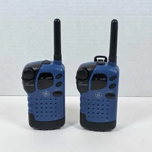 General Electric FM Transceiver Model NO. 3-5873 Blue/Blk - Picture 1 of 9