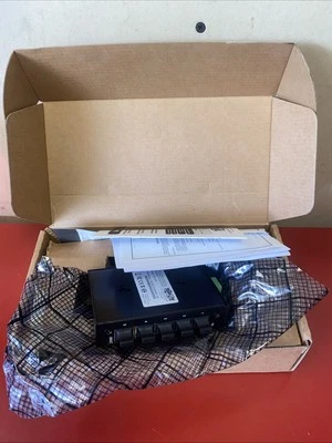 Tripp Lite NFI-U05 Ethernet Switch - 5 Ports - Fast Ethernet - 10/100 - Image 1 of 4