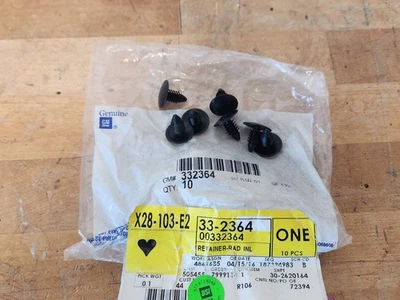 NEW 7 Pcs GM Ford Chrysler AMC 332364 Bumper Fascia Retainer Clip Fastener Rivet - Image 1 of 4