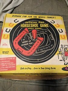 Vintage Indoor/Outdoor Anywhere Horseshoe Game