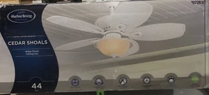 HARBOR BREEZE Cedar Shoals 44" 5-Blade White LED Indoor/Outdoor Ceiling Fan -NEW - Picture 1 of 3