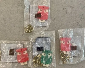 4 Nite Glow In Dark Ralph Hockett Greenfield IN Advertising Owl Keychains 1970s - Picture 1 of 8