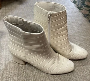 Chinese Laundry Davinna Damen-Stiefeletten Größe 8 Glas Kroko-Creme Reißverschluss gebraucht - Bild 1 von 7
