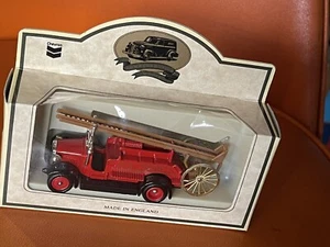 1934 Dennis Fire Engine London Die Cast Metal Model - Lledo Days Gone 12004 - Picture 1 of 4