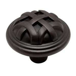 Perillas redondas de gabinete Cosmas de bronce frotado con aceite #7064ORB - Imagen 1 de 1