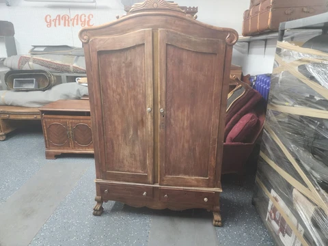 Antique chifferobe Cover