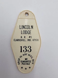 Vintage Lincoln Lodge Clarkshill Indiana Room Key Fob - Picture 1 of 2
