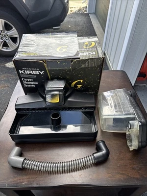 Sistema de xampu Kirby G Six Performance tapete a vácuo com acessórios e caixa - Imagem 1 de 4