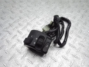 2005 03-05 Yamaha YZFR6 R6 Left Handlebar Switch Horn Oem - Picture 1 of 10