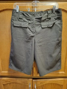 Ladies Dark Olive Green Shorts By Larry Lavigne Sz 10 Inseam 12” - Picture 1 of 7