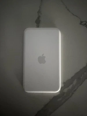 Apple iPhone Air MagSafe Battery - Image 1 of 4