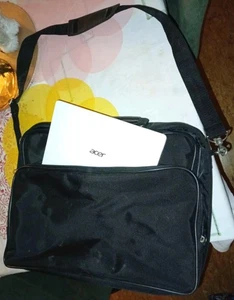 Laptop Intel Aspire SW5 015 60Gb 1.33Ghz 2Gb Tablet Netzteil & 17NotebookTasche  - Bild 1 von 8