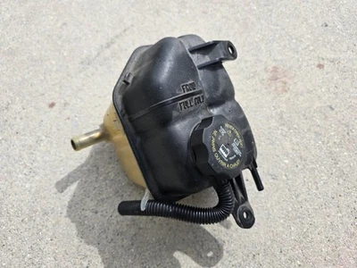 2008 - 2015 Cadillac CTS 3.6L Coolant Reservoir Tank Foto 1 de 4