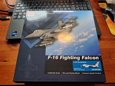 Hobbymaster Lockheed Martin F-16 Fighting Falcon Thunderbirds RIAT 2017 HA38039b - Image 1 of 4