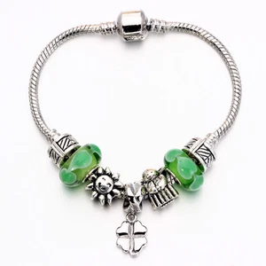 NUEVO Silver Lucky Clover Leaf Sunshine Green Murano Beads European Charm Bracelet - Imagen 1 de 1