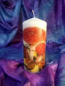 Pillar Candles Autumn Mushroom Hand Decorated 15 cm Gift Home Decoration - Bild 1 von 1