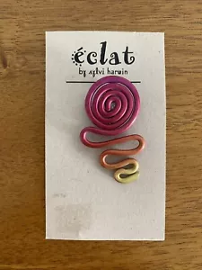 éclat by Sylvi Harwin - Anodized Aluminum Lapel Pin - Picture 1 of 2