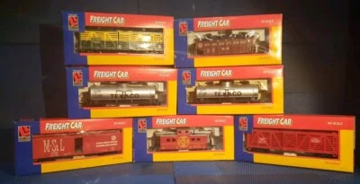 HO Life-Like, 8552(1), 8518(2), 8488(1), 8582(1), & P&S 9232 In Blank, 7 Car Lot - Image 1 of 4