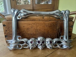 VINTAGE SKULL Motorcycle Bike License Plate Tag Frame Holder Harley*TAIWAN*VGC** - Picture 1 of 11