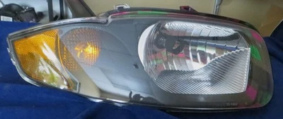 Faro lateral derecho pasajero Chevrolet Cavalier 2003-2005 nuevo certificado NSF Foto 1 de 4