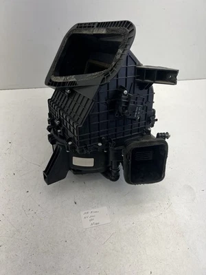 2012-2021年日产NV2500 5.6升鼓风机盒原始设备制造商。 — 第 1/4 张图片