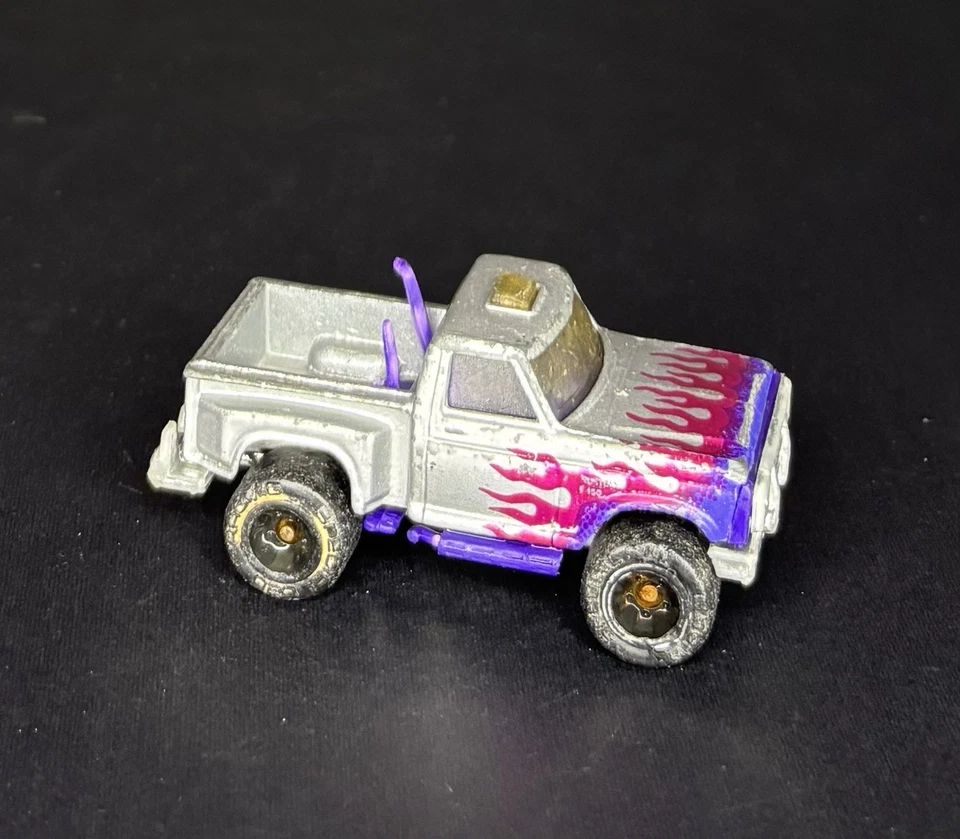 Vintage 1982 Matchbox Pickup Truck Flareside Ford F150 Silver With Flames - Image 1 of 4