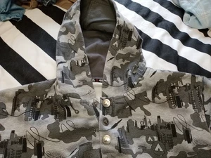 Rare Airwalk Mens Hoodie L Grey Skyscraper Pattern Button Closure Collar Logo  - Picture 1 of 8