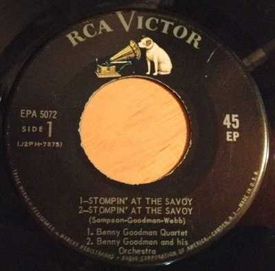 Benny Goodman 45 EP Stompin' At The Savoy / Oh Lady Be Good / Good-Bye Foto 1 de 2
