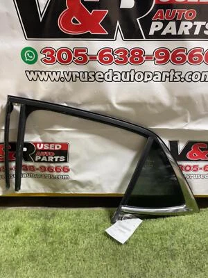 ✅ 2016 CHRYSLER 200 Left Rear Vent Glass Window - Image 1 of 4