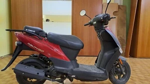 VENDO MOTORINO KYMCO AGILITY 50 anno 2009 COME NUOVO - Foto 1 di 12