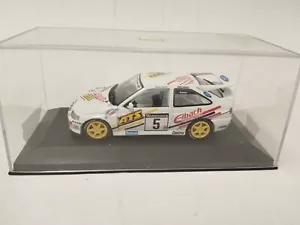 Minichamps Ford Escort RS Cosworth #5 Schmitt ADAC GT Cup 1993 1/43 - Foto 1 di 1