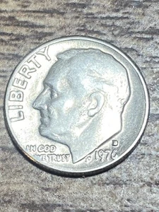 1976 D Roosevelt Dime con errori Y sul cerchio, marchio di zecca, doppia tinta - Foto 1 di 15